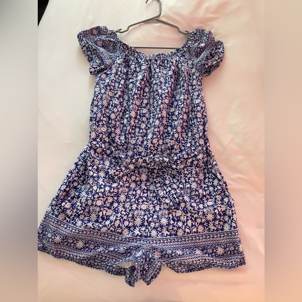 Vineyard vines blue and white romper